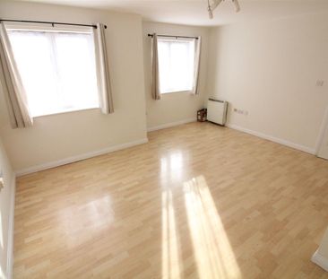 Warwick Road, West Drayton - Photo 3