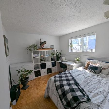 4-1/2 + 1 grand local (buanderie et rangement) - Photo 4