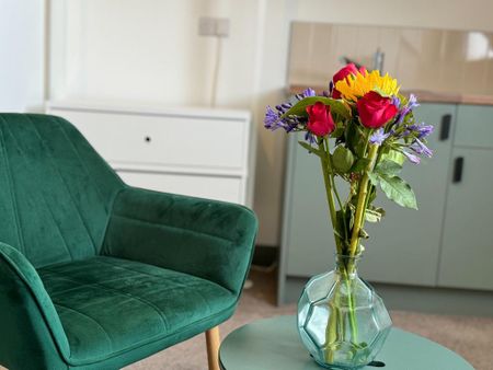 1 bedroom in a house share to rent - Photo 2