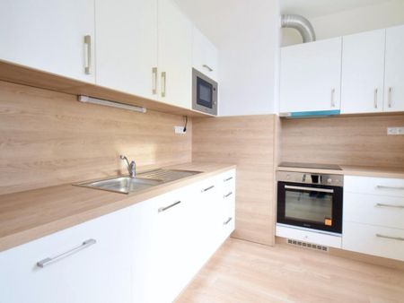 Pronájem bytuRenting an apartment 1+kk, 32 m2 - Photo 2