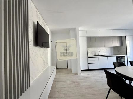 Apartament prima inchiriere 3 camere balcon si parcare Sibiu - Photo 2