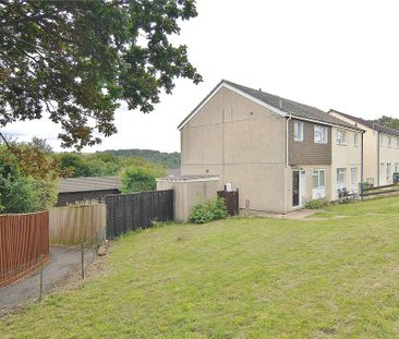3 bedroom end of terrace house to rent - Photo 3
