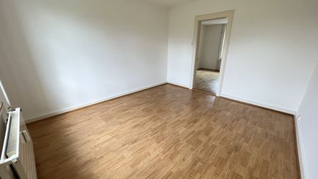 Urbanes Wohnen im Grünen: 2.0-Zimmerwohnung mit zusätzlicher Mansarde - Foto 5