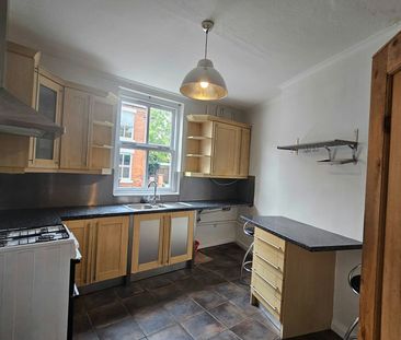 End of terrace house to rent on - Photo 5