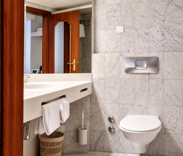 Möbliert wohnen im Herzen von Biel – 40 m², Balkon, Klima & Sauna - Foto 5