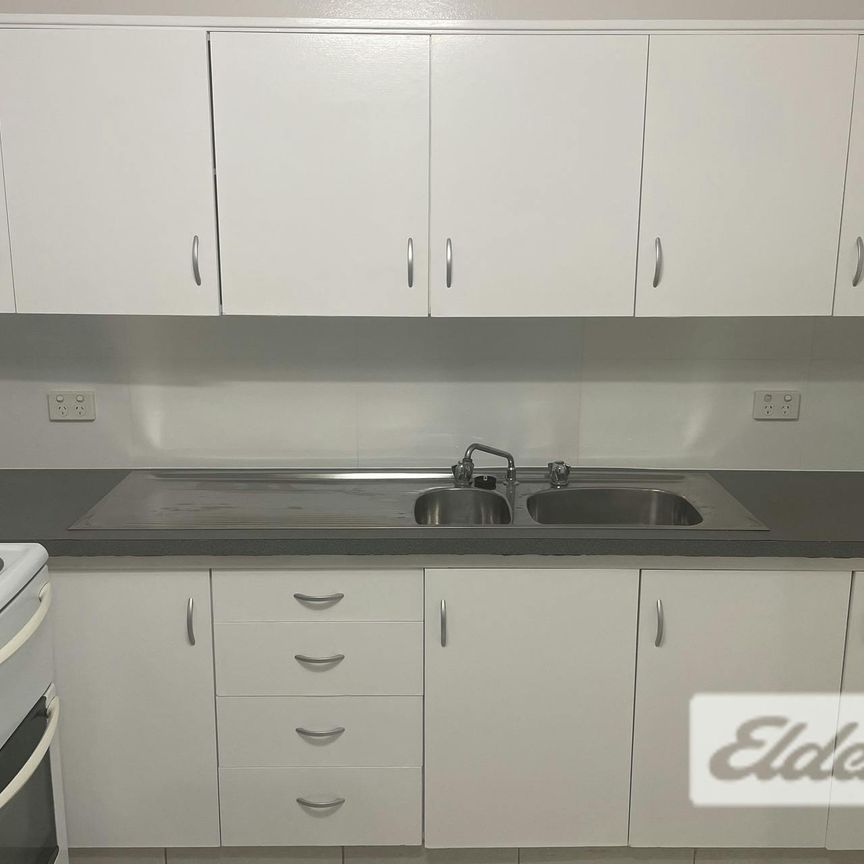 92B Acacia Avenue - Photo 1