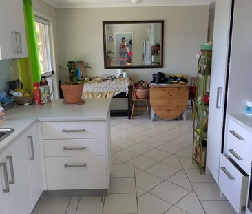 Shared Furnished House near tranquil Nerang State Forest - Photo 3