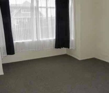 Great Location Flat - Photo 2