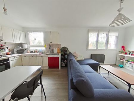 Location Appartement 3 pièces 57m² ISSY LES MOULINEAUX 92130 - Photo 2