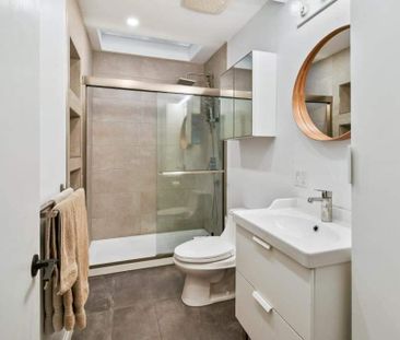 3 Beds 2 Baths Apartment - Photo 3
