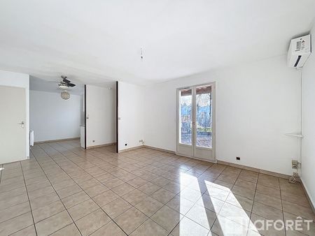 Location Maison 3 pièces 62m² - Photo 2