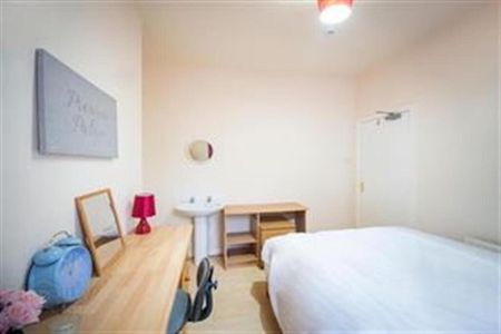 Room 1, 40 Nansen Street, Belfast, BT12 6AT - Photo 3