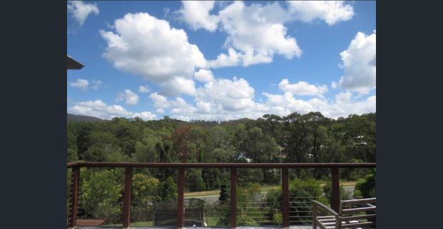 Huge Family House with Granny Flat - Photo 1