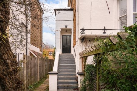 Kingston Road, London, SW19 flat to rent - Photo 2