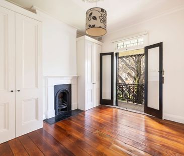 Newly updated Paddo terrace, edge of Woollahra - Photo 1