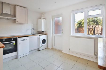 2 bedroom terraced house to rent - Photo 5
