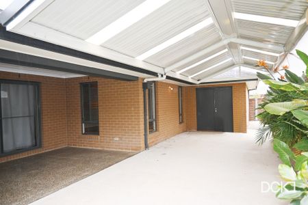 15 Botheras Court Epsom VIC - Photo 5