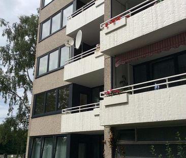 Wir renovieren für Sie ! Schöne 3-Zimmer-Wohnung mit Balkon in Siegen Achenbach! - Photo 1
