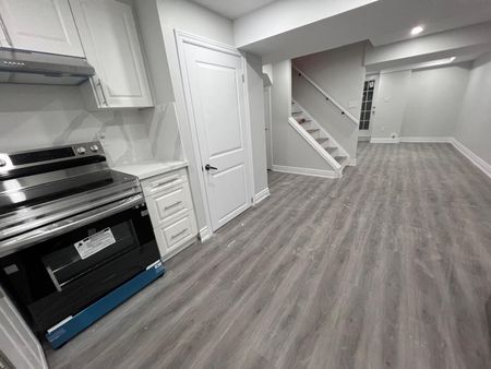 For Lease - 40 Cotswold Court, Halton Hills, Ontario - Photo 3