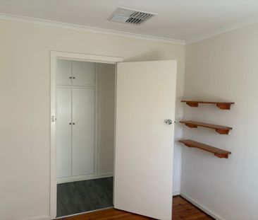 Comfortable Living in Christie Downs - Photo 3