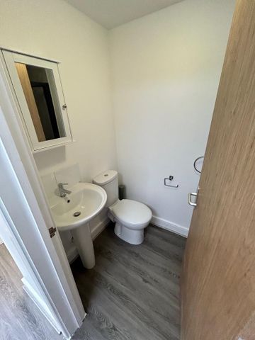 Studio to rent - Photo 4