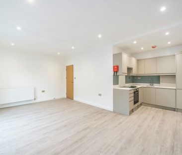 Wimbledon Hill Road, SW19 7PA, London - Photo 2