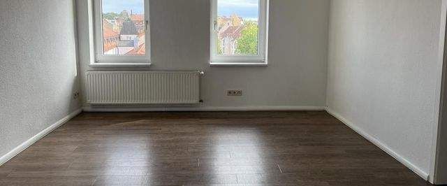 Wunderschöne Etagenwohnung mit vorteilhafter Raumaufteilung und schönem Blick! - Foto 1