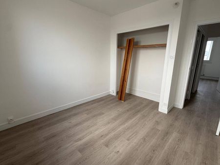 Location appartement rénové 4 pièces 65.97 m² à Romans-sur-Isère (26100) 4 - Photo 3
