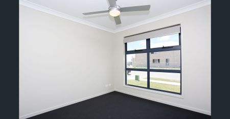 Modern Family Home in Prime Location! - Photo 3