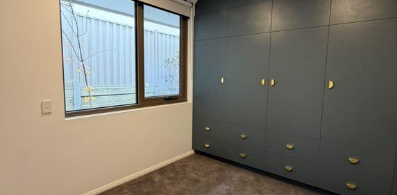 Three Bedroom Brand New Apartment For Lease! - Photo 2