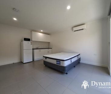 Private Room with Ensuite – Room 5 Available for Lease - Photo 2