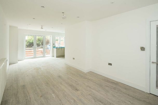 Malden Road, London - Photo 1