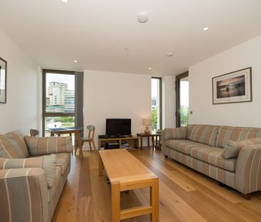 1 Bed Flat, Caithness Walk, CR0 - Photo 3