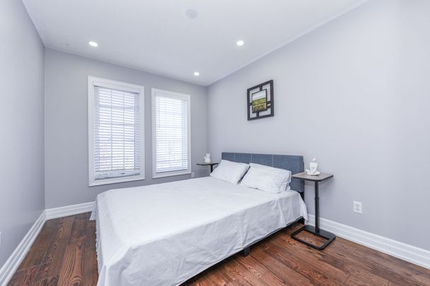 For Lease - 32 Lockheed Crescent, Brampton, Ontario - Photo 1