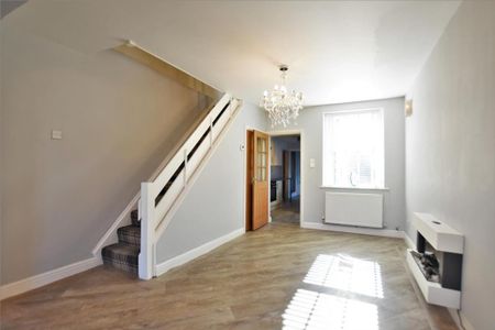 3 bedroom terraced house to rent - Photo 5
