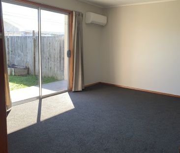 2 bedroom in Witherlea - Photo 6