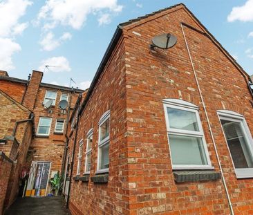 Market Hill, Southam, CV47 0HE - Photo 2