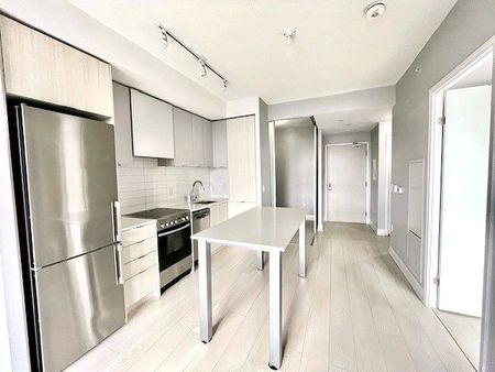 For Lease - 10 Gibbs Road Unit# 823, Toronto, Ontario - Photo 4