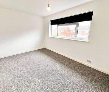 Sandpiper Close, Shoeburyness, Southend-on-sea, Essex, SS3 - Photo 4