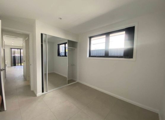 Near New One Bedroom Granny Flat - Photo 1