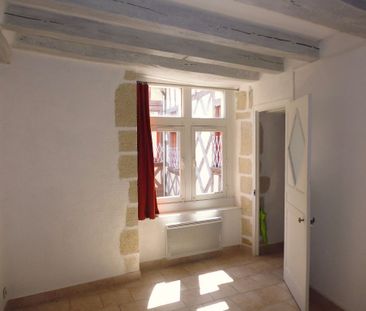 Appartement de charme situé en coeur de ville - Photo 2