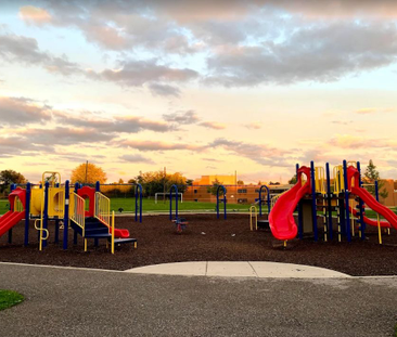 For Lease - 9 Truro Crescent, Toronto, Ontario - Photo 6