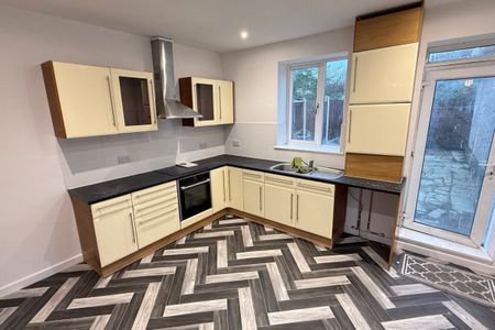 Schofield Street - Photo 4