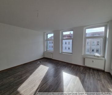 Erstbezug nach Komplettsanierung - 3-Raum-Wohnung ab sofort frei, A... - Photo 4