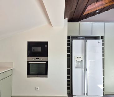 Four bedroom flat in the charming area of Estoril - Photo 4
