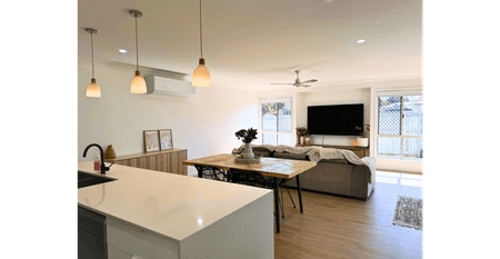 MODERN 4 BED HOME WITH DOUBLE GARAGE, BIG ENTERTAINMENT AREA & FIRE PIT! - Photo 4