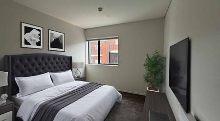 GLENN INNES, 2 BEDROOMS - Photo 2