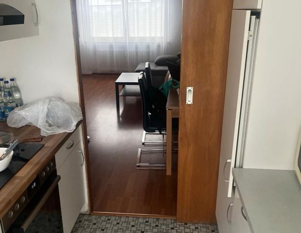 Möblierte Wohnung mit EBK und Balkon in Böblingen - Foto 1
