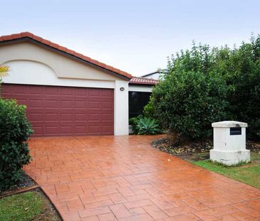 8B Protea Court, Robina QLD 4226 - House For Rent | Domain - Photo 5