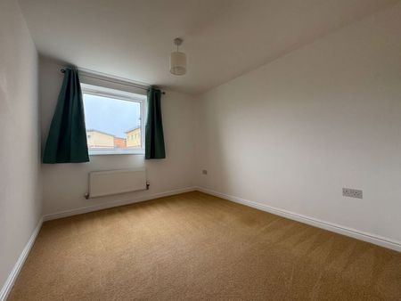 Longhorn Avenue, Gloucester - Photo 5